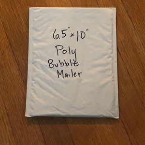 6.5x10” Poly Bubble Mailers 100pk